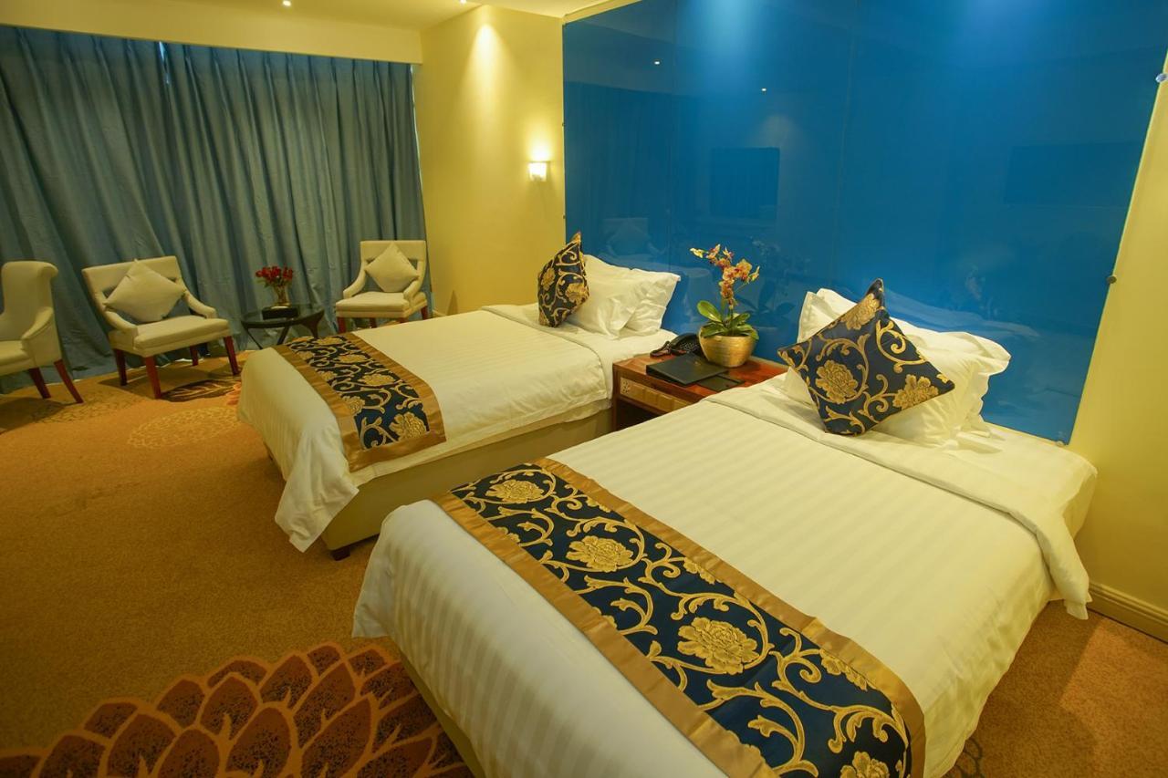 Grand Park Hotel Mandalay Bagian luar foto