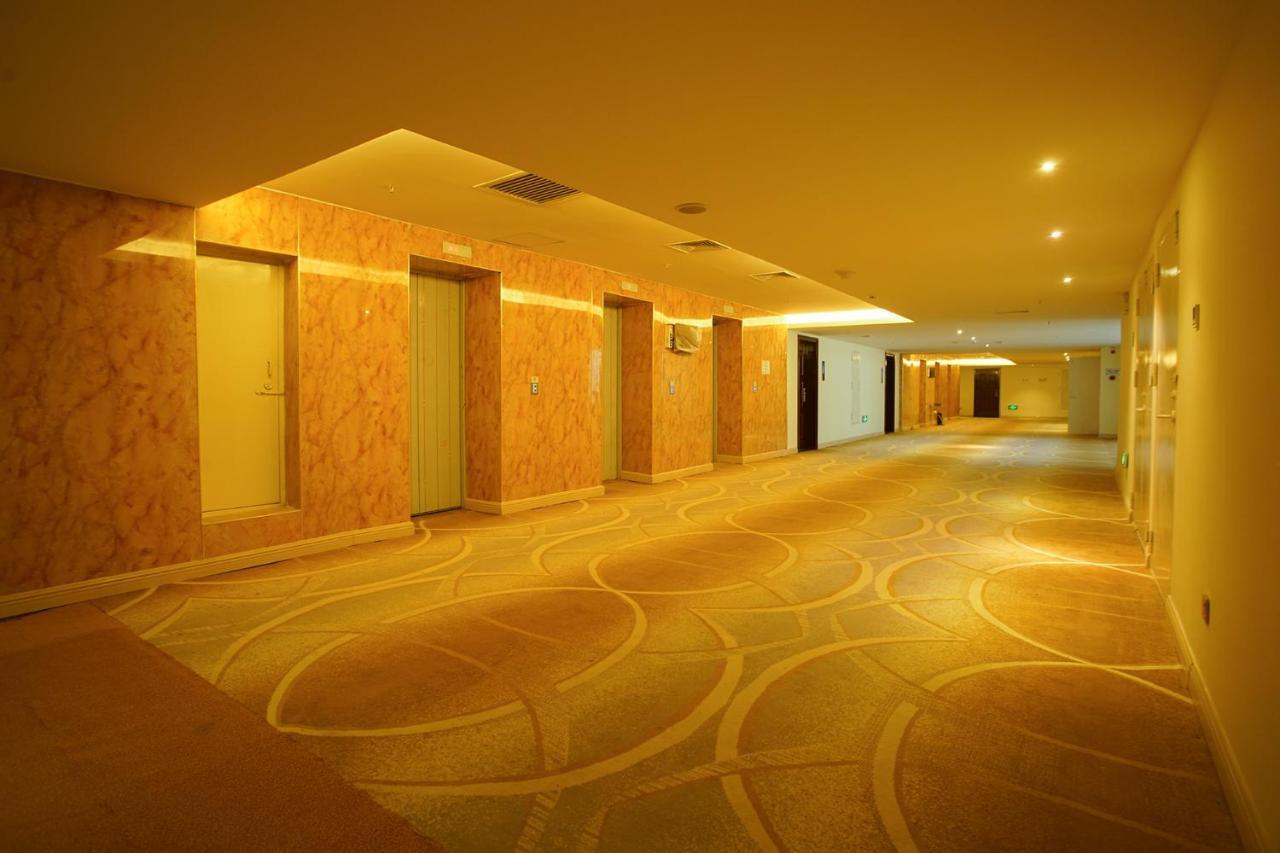Grand Park Hotel Mandalay Bagian luar foto