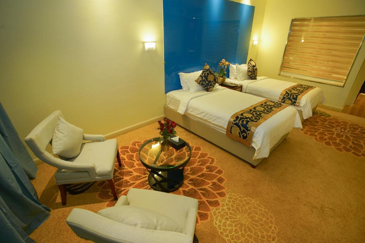 Grand Park Hotel Mandalay Bagian luar foto