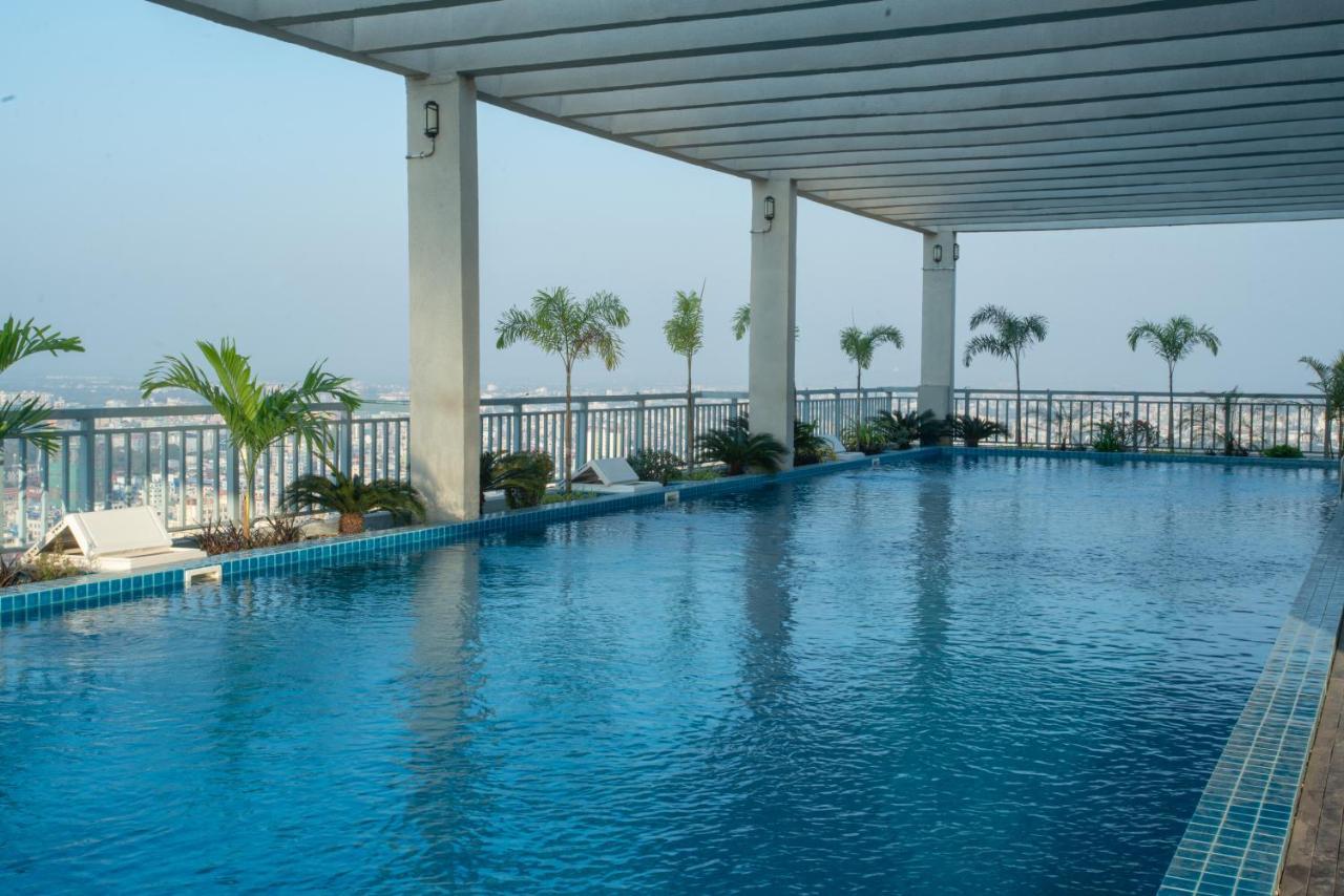 Grand Park Hotel Mandalay Bagian luar foto