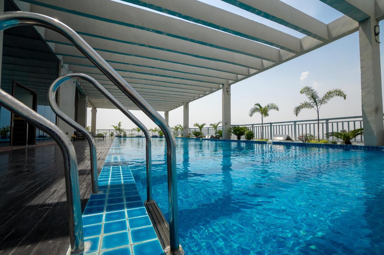 Grand Park Hotel Mandalay Bagian luar foto